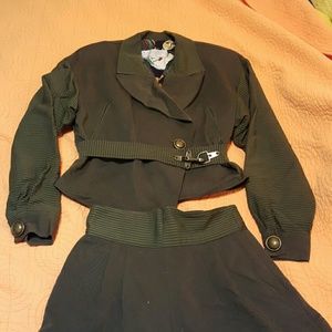 Unique jacket and high waist short suit