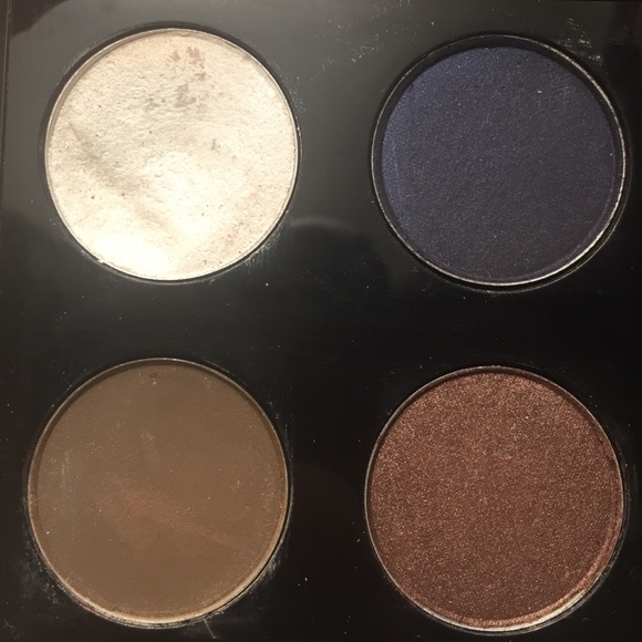 MAC "Light & Dark" Eyeshadow Quad