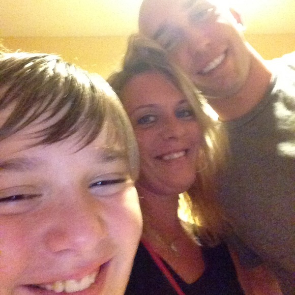 Meet your Posher, Carrie - Picture 4 of 4