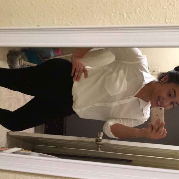 Meet your Posher, Denisee - Picture 1 of 1