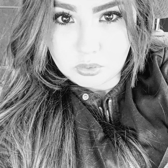 Meet your Posher, Sonia