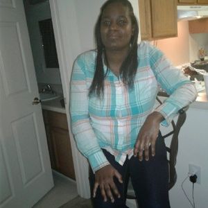 Meet your Posher, Tosha