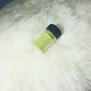 Genuine MAC "True Chartreuse" Pigment