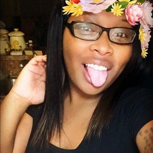 Meet your Posher, Tanasia