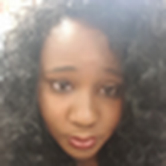 Meet your Posher, Sierra - Picture 1 of 1