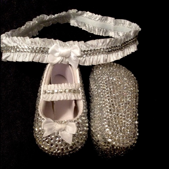 Rhinestone Baby Shoes with matching headband - Picture 4 of 4