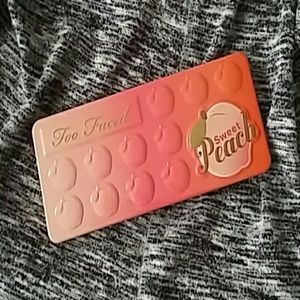 Too Faced Sweet Peach Palette