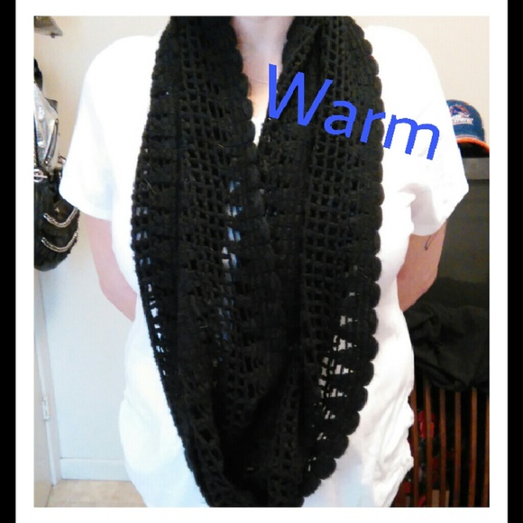 🌷 Black Infinity scarf