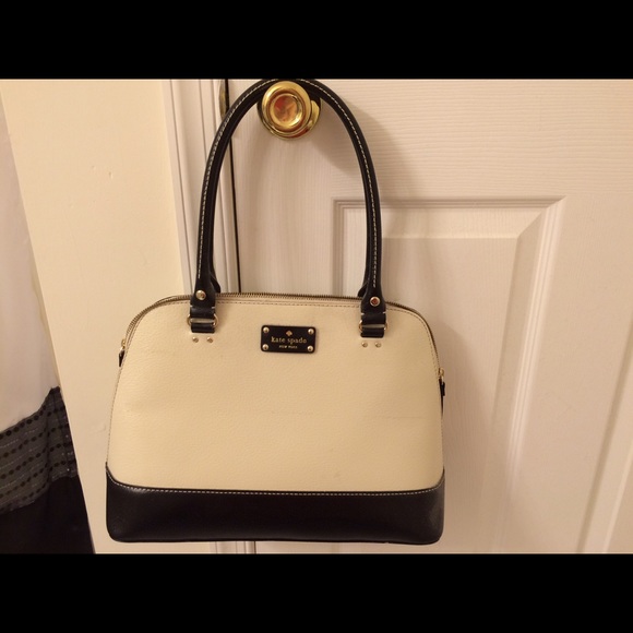 Kate Spade Purse - Picture 2 of 5