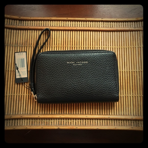 Marc Jacobs Black Leather Wristlet