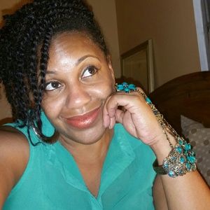 Meet your Posher, Stefanie