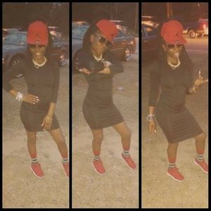 Meet your Posher, Alexis