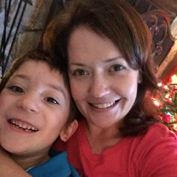 Meet your Posher, Amber - Picture 2 of 2