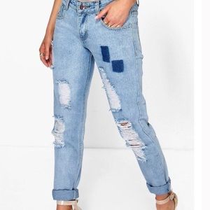 Distressed boyfriend jeans
