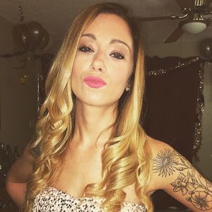 Meet your Posher, Megn