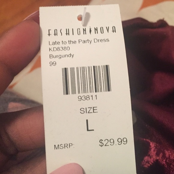 Late to the party dress 🌹 - Picture 3 of 3