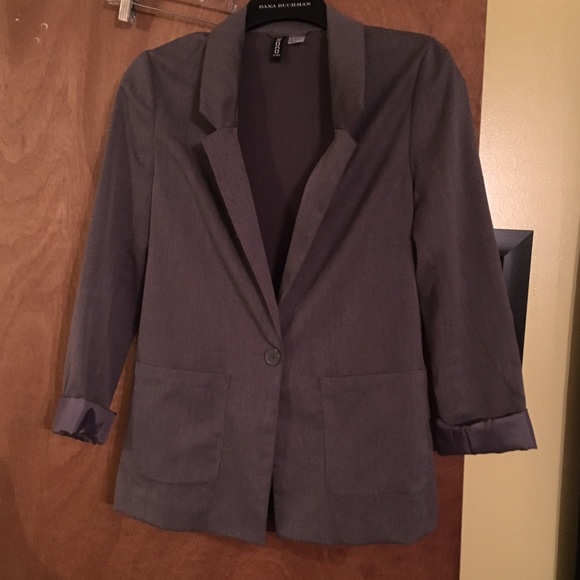 Grey blazer