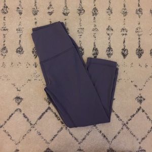 Lululemon Align Crop in greyvy