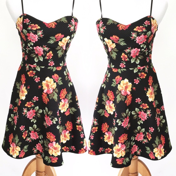 BLACK FLOWER PRINT DRESS - Picture 3 of 4