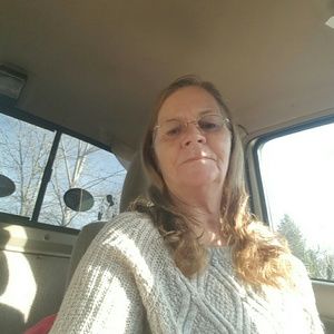 Meet your Posher, Bobbie