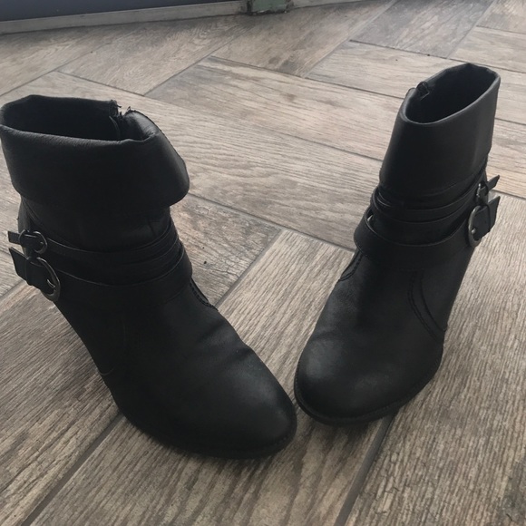 Black booties - Picture 1 of 2