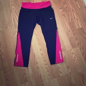 Nike Drifit crops-EUC
