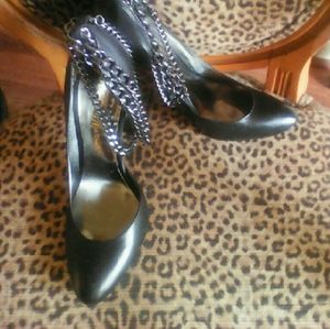 $$ Price Drop- Marciano "Guess" Pumps