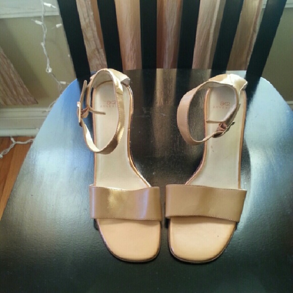 Anne Klein 2 sandals