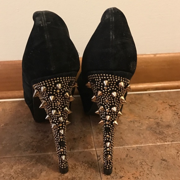 Wide-Width Black Suede Peep-Toe Spiked Heels - Picture 3 of 4