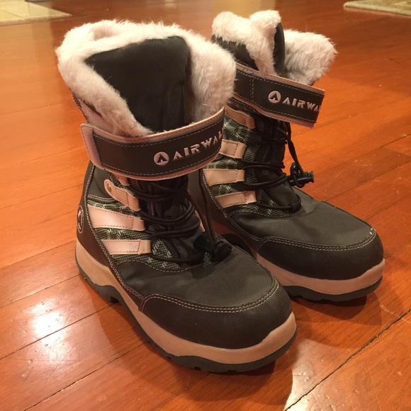 Airwalk girls snow boots size 2 - Picture 1 of 3