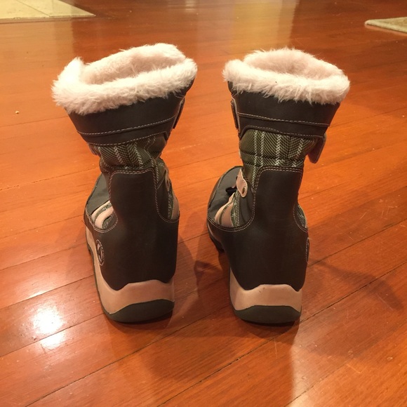 Airwalk girls snow boots size 2 - Picture 2 of 3