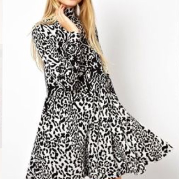 ASOS | Leopard Swing Dress | Size 4