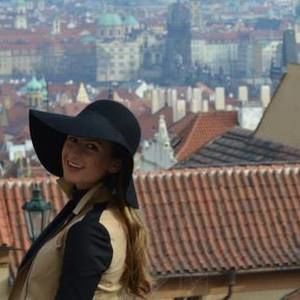 Meet your Posher, Clair