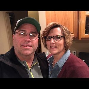 Meet your Posher, Debora