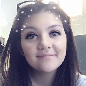 Meet your Posher, Lexi
