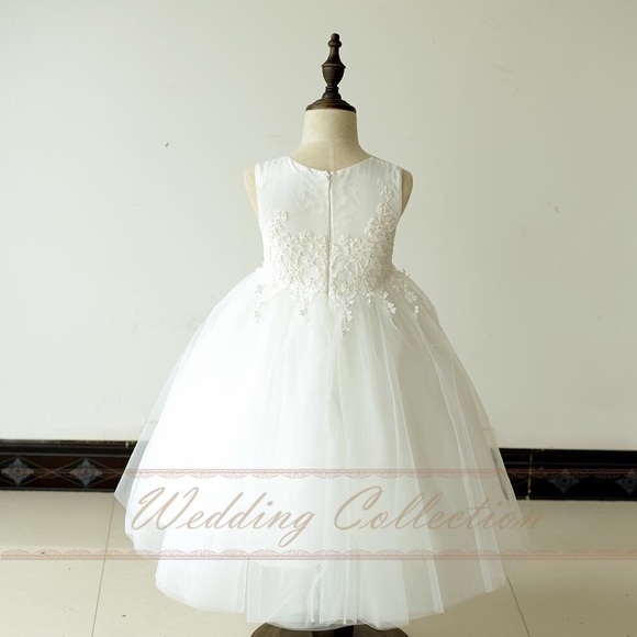 Boutique flower girl dress sheer neckline detail - Picture 3 of 4