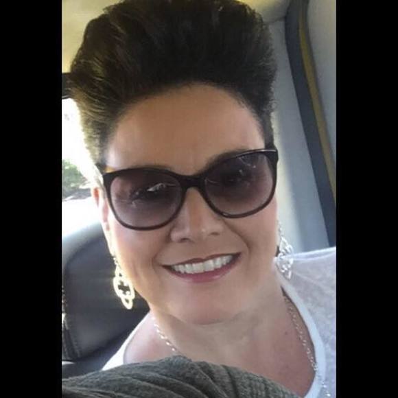 Meet your Posher, Theresa - Picture 1 of 1