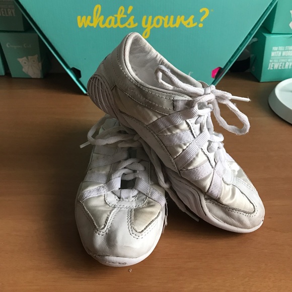 Nfinity Evolution Cheer Shoes
