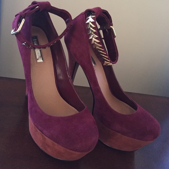 H by Halston Color Block Elsie Pumps