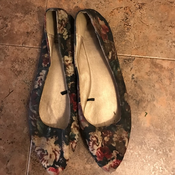 Floral Flats, size 9 1/2