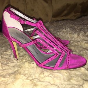 Adrianna papell boutique heels