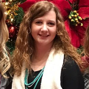 Meet your Posher, Kelli