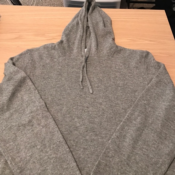 everlane cashmere hoodie
