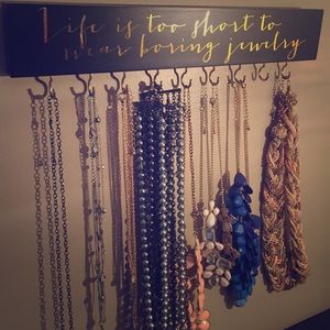 Jewelry 💍🎀 listings as follows