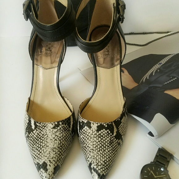 Vince Camuto reptile and black ankle strap heel - Picture 3 of 5