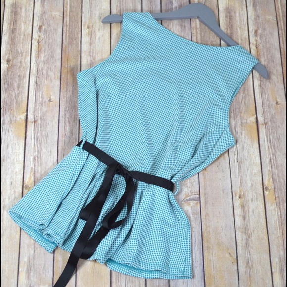 SOLD OUT! Plus Size Peplum Top - Picture 2 of 2