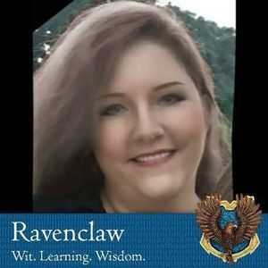 Meet your Posher, Cassandra