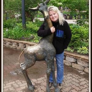 Meet your Posher, Beverly