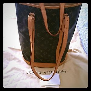 👜Louis Vuitton bucket👜