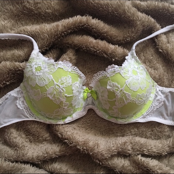 Body by victoria 34C bra